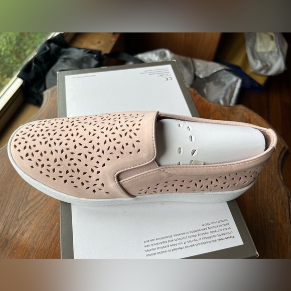 Vionic size 8.5 women’s Splendid Midiperf in Dusty Pink slip on leather shoes - Picture 5 of 9